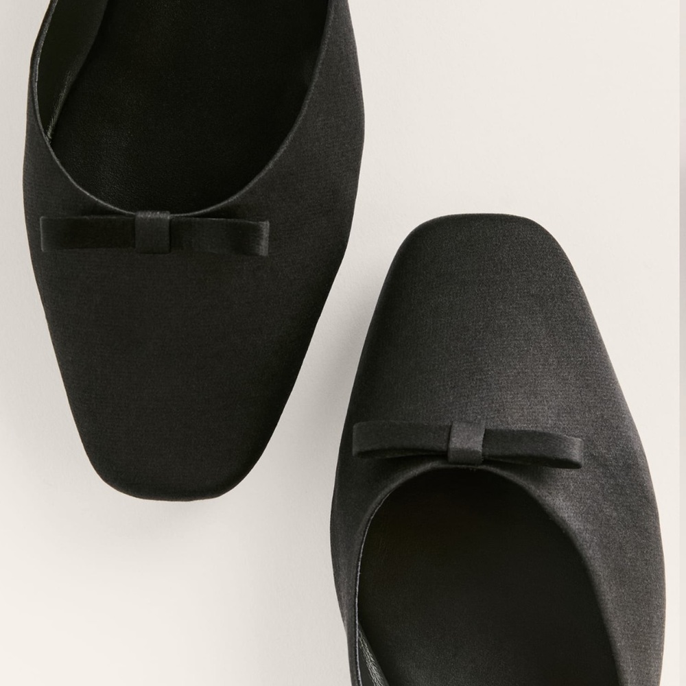 Reformation Yoanna Bow Mule Flat 9.5